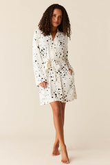 Meadow Cloud Jersey Classic Short Robe in White Stars
