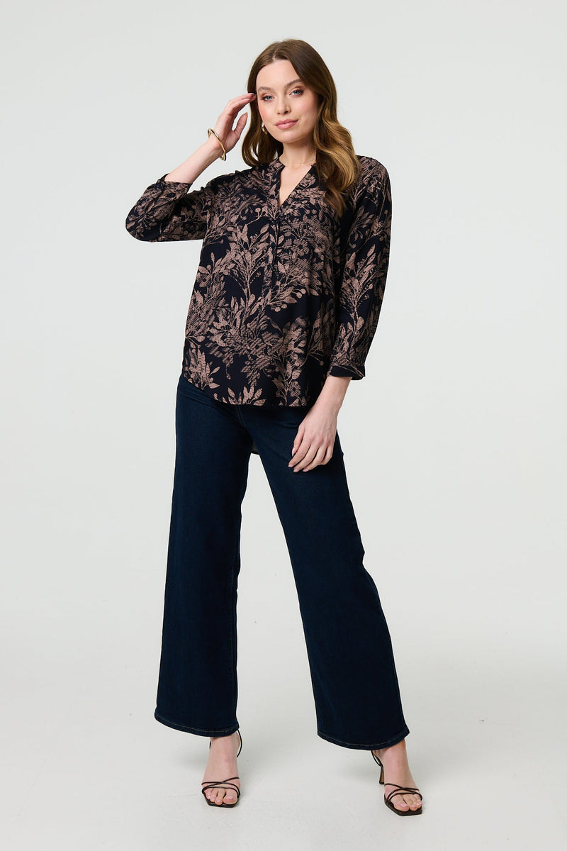 Leaf Print 3/4 Sleeve Collarless Shirt