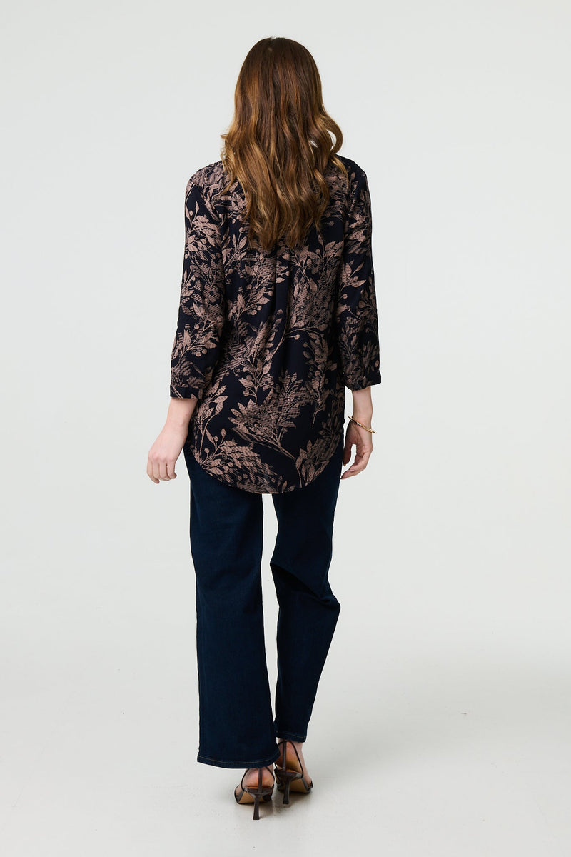 Leaf Print 3/4 Sleeve Collarless Shirt